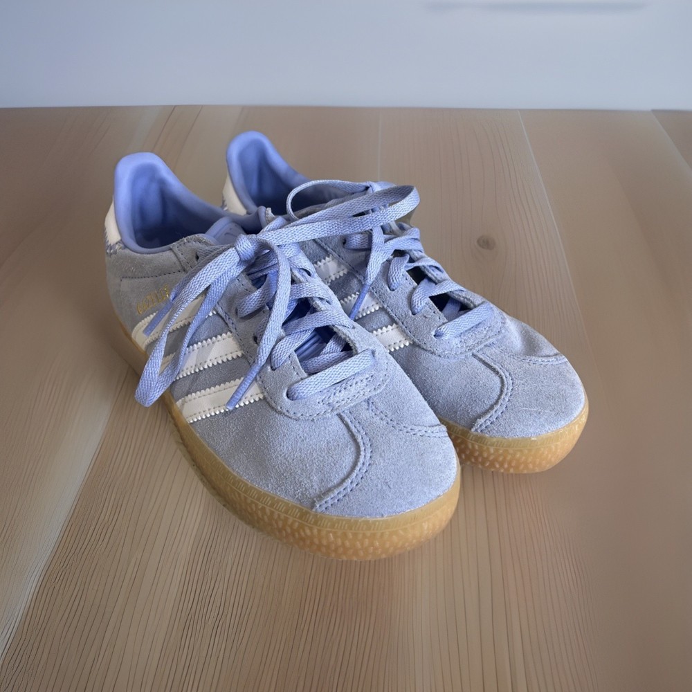 Adidas Gazelle Light Blue Suede Sneakers JI4649 Size 1Y (Youth) Classic Gum Sole
