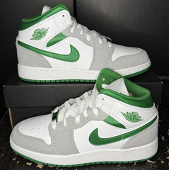 Jordan Air Jordan 1 Mid SE (GS) White/Pine Green/Grey 4.5Y DC7248-103