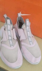 Size 7Y Eur 40- Nike Flex Experience Run Low Pink