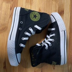 Converse All Star Chuck Taylor High Tops Canvas Black and Camo Jr size 13 Kids