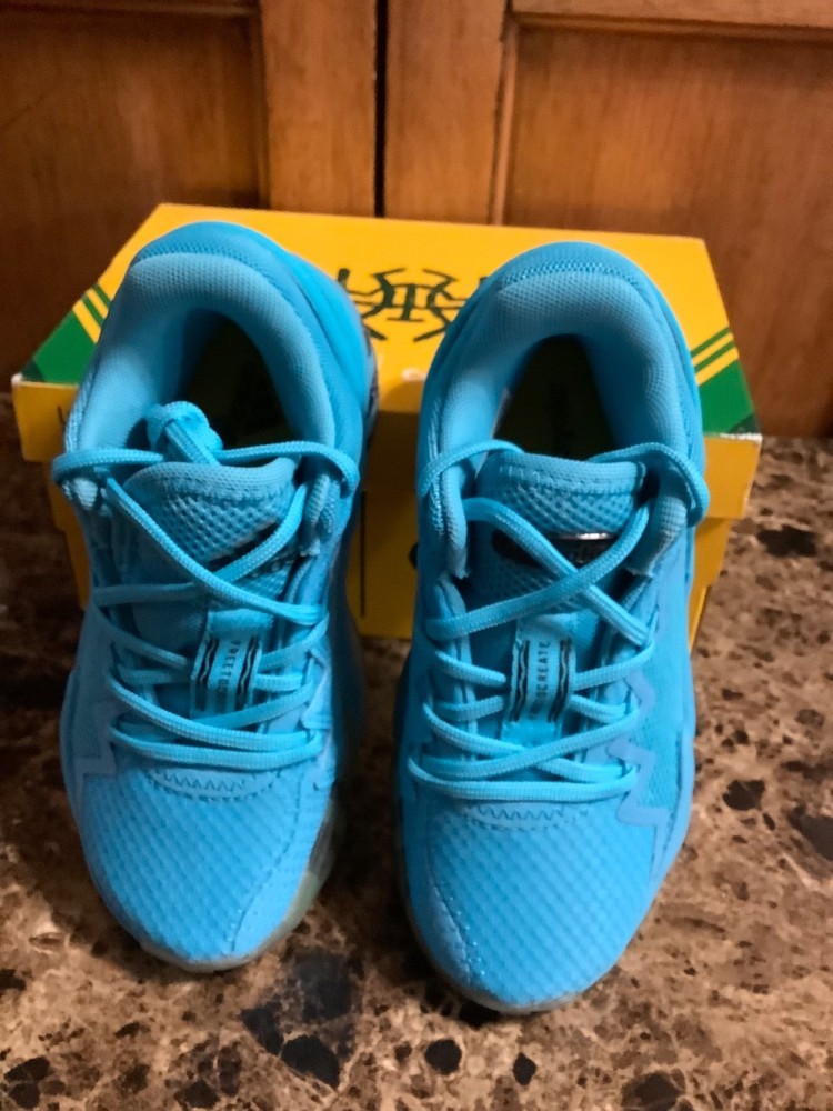 Adidas D.O.N. Issue #2 C CRAYOLA #FW8759 Kids SZ 11K Low Signal Cyan