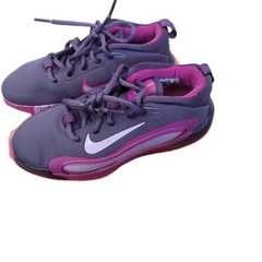 Nike Isofly (GS) Dark Raisin/Hydrangeas Sz 2 Y FN4384 500 EUR 33.5 April 2024