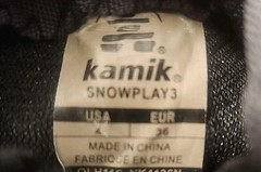 Kamik Kids Lined Snow Boots Gray/ Black/Maroon Size 4 Waterproof Removable Liner