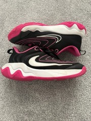 Kids Nike Giannis Immortality 4 Size 4Y Black Fuchsia Basketball FZ6734-004