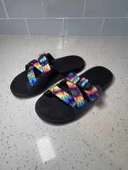 Chaco Chillos Slides Shoes Black Rainbow Tie Dye Adjustable Beach Pool Kids Sz 5