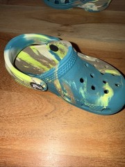 Crocs Kids Classic Marbled Clogs Marbled Teal Green Beige Shoes Size 7 Toddler