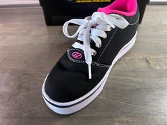 HEELYS Kid’s Pro 20 HE100760H Black Pink White Canvas Skate Shoes Kid’s Sz 5