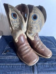 Ariat Leather Cowboy Boots Style 10005993, Size 1.5