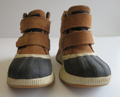 Sorel Out N About boots, kid size 9, EUC