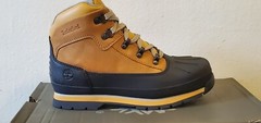 Timberland Euro hiker Shell Toe Tan Black TB 0A1LVW 231 Hiking Boots SIZE 5.5 Y