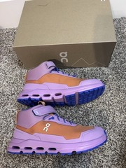 NIB On Running Cloudhero Mid Waterproof Hiking Shoes Orange/Lavender 2.5 Kids
