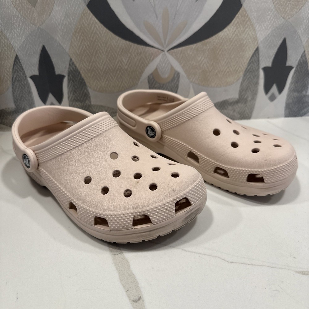 Crocs Classic Clog Sandals Comfortable 206991-6UR Quartz Kids Sz J5 Women’s 7