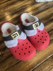 Crocs Classic Lined Santa Claus Clogs Kid Size 3 Slip-On Shoes Christmas Red EUC