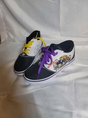 Rugrats Heelys Youth Size 3 Slightly used. No Box