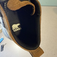Sorel OUT N ABOUT IV Classic Youth Waterproof Boot Size 4 Brown Grey and Black