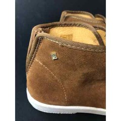 Rivieras handmade in Spain suede boots, Kids EU size 34, US 2.5 (8.25″)