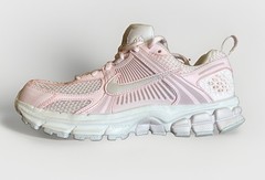 Nike Air Zoom Vomero 5 Pearl Pink Sneakers HF6998-600 GS Size 5.5Y Womens Size 7