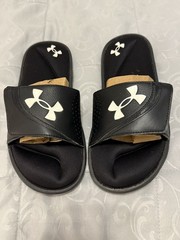 Under Armour Ignite Black/White logo Slides Size youth 6 4D Foam