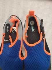 Newtz Blue Orange Lightweight Breathable Water Shoes size Big Kid 4/5