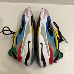 PUMA RS-Fast Jr International Flags 38152901 SIZE 6 C Excellent Condition Junior