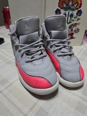 Jordan Retro 12 Wolf Grey Silver Pink Racer White Black 510815-060 Size 4