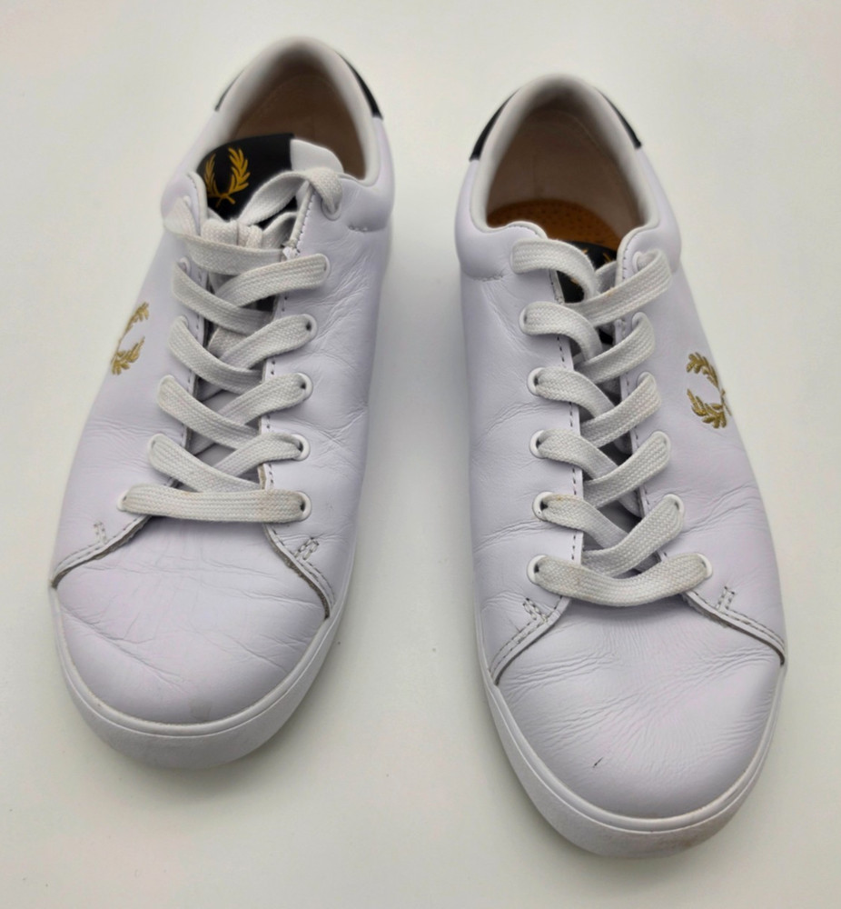 Fred Perry Lottie B4325/100 Kids 5 Sneakers Cloud White Lace Up Athletic Shoes