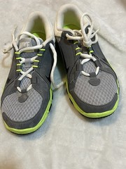 Nike Flex Supreme TR Youth Size 4.5Y Gym Cross Training Shoes