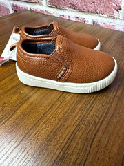 Carter’s Ricky Faux Leather Slip-On Casual Shoes Brown Unisex Kids US 5