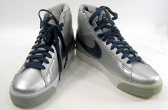 NEW Nike Blazer Mid 818705 042 silver blue white Size youth 4