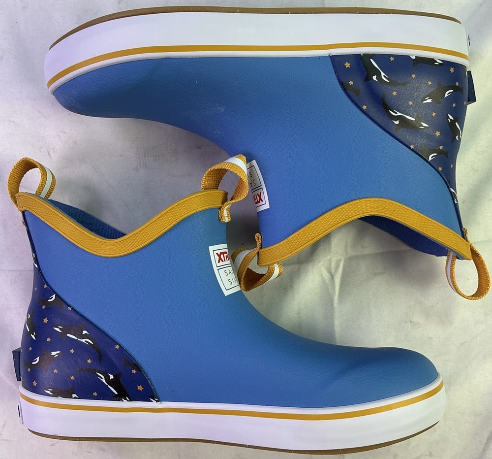 Xtratuf Kid’s Ankle Deck Boots-Light Blue/Whale Pattern-Size: 4