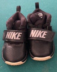 Nike Team Hustle D8 Toddler Shoes Size 7 Color Black 881943-001 Great Condition!