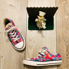 Youth Size 1 Lace-Up Converse All Star Sneakers Multi Color… Minimal Wear