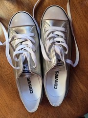 Converse SZ 5 All Star Smooth Silver Low Tops 553336C So Cute!! NEW