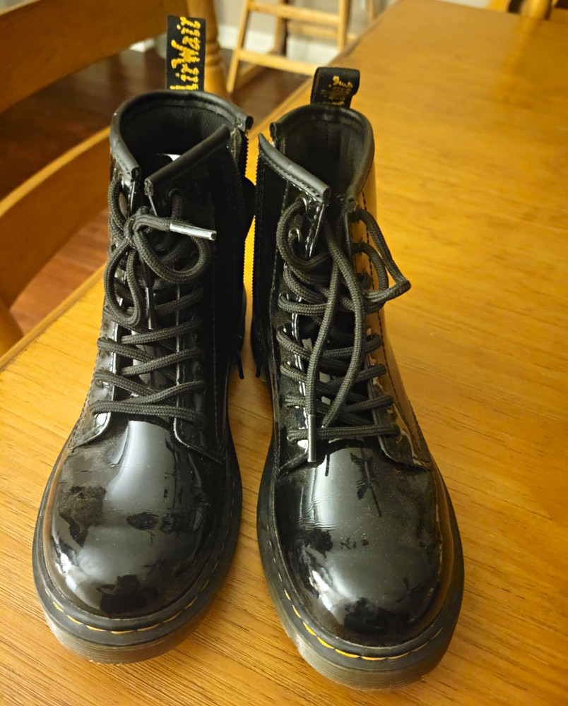 Dr. Martens 1460 Kids Combat Ankle Boots Black Patent Leather US 3 EU 34
