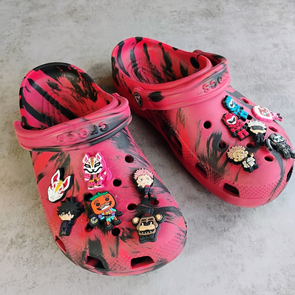 Crocs Classic Marbled Clogs Red Black Size 6 Manga Charms Kids