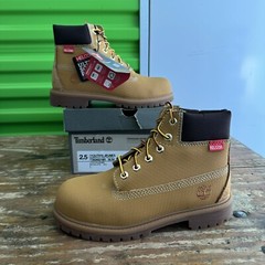 Timberland 6in Classic Wheat Helcor Waterproof Scuffproof Boots New In Box 2.5 Y