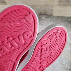 Native Jefferson Kids Clogs Sz 5 C5 Pink Shell White Rubber Slip On Round Toe