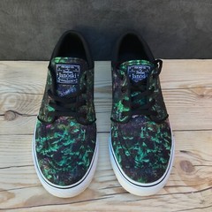 Nike Stephan Janoski Black Floral Kids Size 5.5Y / Women’s Size 7 / EUR 38