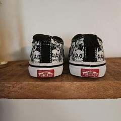 Vans Authentic Elastic Lace Toddler 6 Black White Skull Print Sneakers Low Top