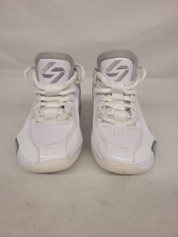 Jordan Unisex Kids White-Metallic-Silver Luka 1 Sneaker Size 5.5