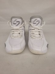 Jordan Unisex Kids White-Metallic-Silver Luka 1 Sneaker Size 5.5