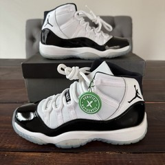 Air Jordan 11 Retro GS Concord Shoes (2018) Sz 6.5Y (Women’s 8) 378038-100