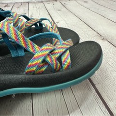 chaco Black Strappy Sandals Adjustable Straps kids sz 1 UNISEX bright stripe
