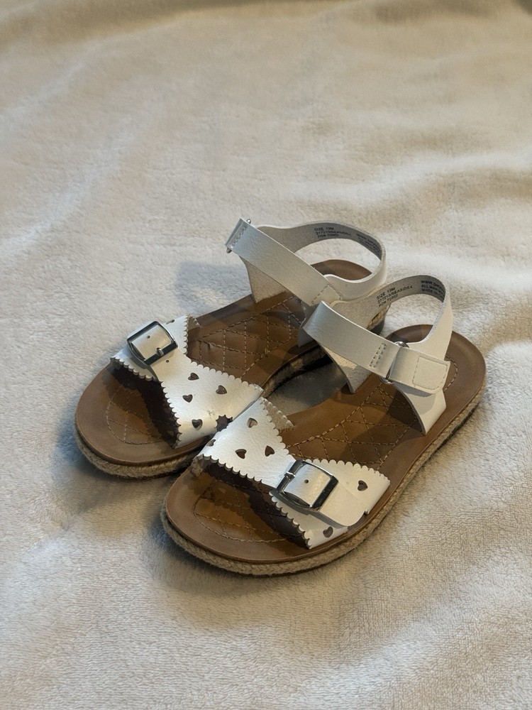Big Kids Size 13 Maui Island White Sandals