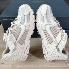 Nike Zoom Vomero 5 EasyOn (PS) White Beige Kids Shoe Size 2Y