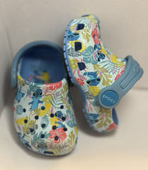 Crocs Classic Clog Kids US 4 Disney Stitch Floral Slip-On Lightweight