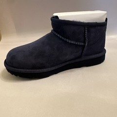 UGG Kid’s Ultra Mini Navy Classic Boots 1130750K Kid’s Size 3