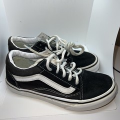 Vans Old Skool Black/White Low Suede Canvas Classic Skate Shoe Size 2Y