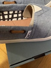Toms Youth 12 Boys Girls Canvas Chambray Bimini Shoes New In Box With Tag