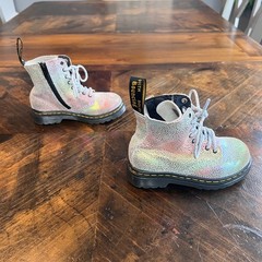 Dr. Martens 1460 Pascal T Boots Rainbow Holographic Kids Size 8 AW004 Side Zip
